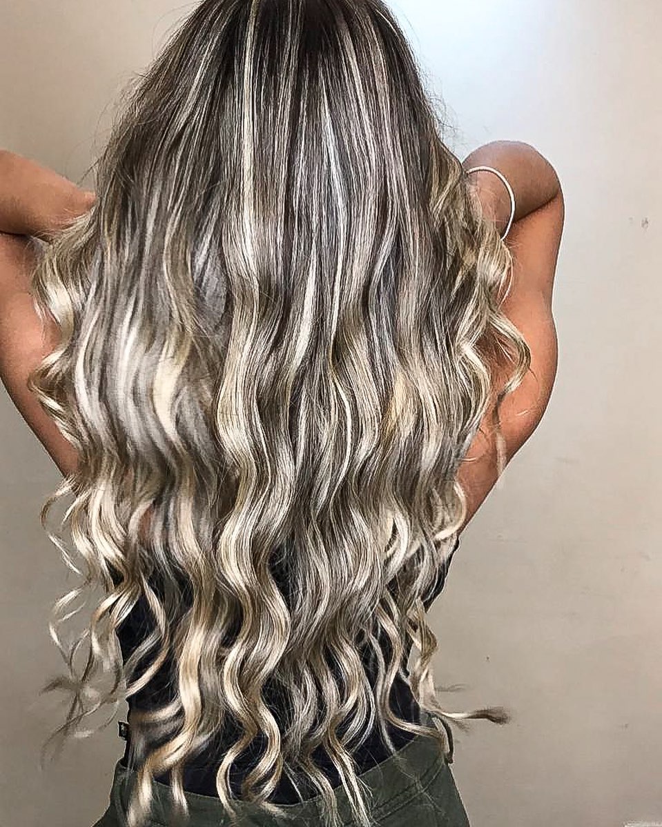 Mechas em Asa Sul, Brasília - Destaque Seu Visual no Charmozê Mechas em Asa Sul, Brasília - Destaque Seu Visual no Charmozê