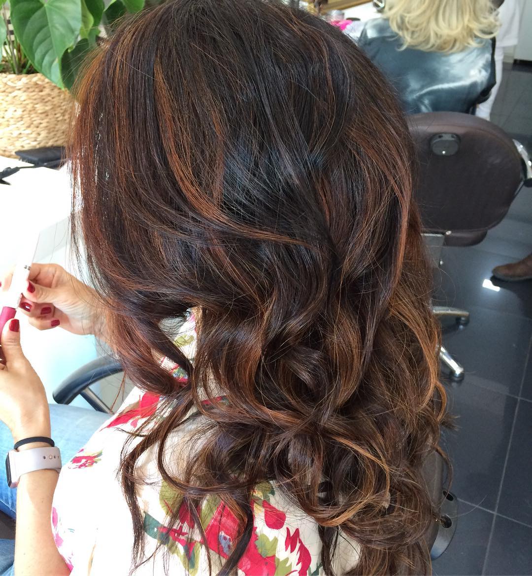 Escova e Babyliss em Asa Sul, Brasília - Charmozê Escova e Babyliss em Asa Sul, Brasília - Charmozê